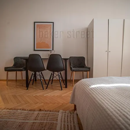 Daire One Bedroom Close To Castle Prag