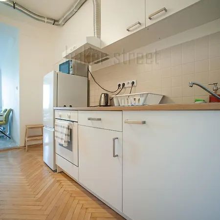 One Bedroom Close To Castle Prague