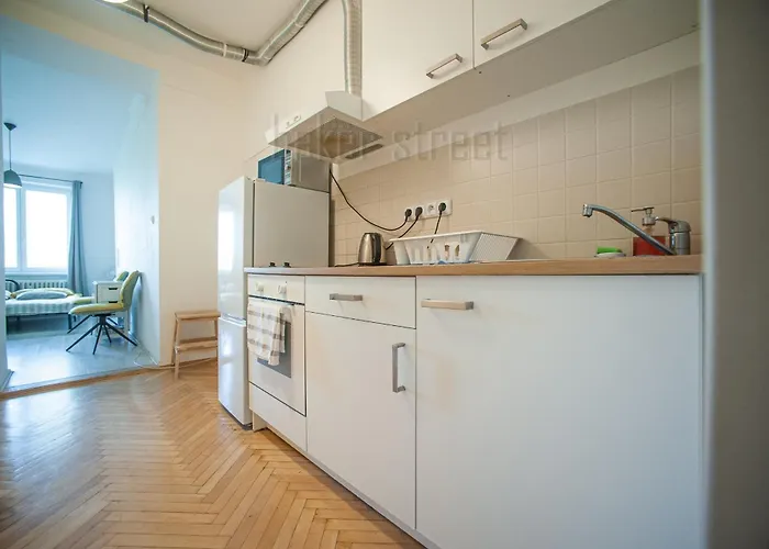 One Bedroom Close To Castle Прага