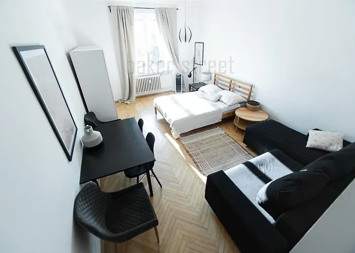 One Bedroom Close To Castle Апартаменты Прага
