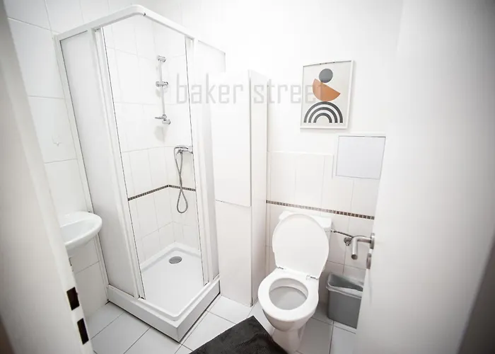 One Bedroom Close To Castle Прага