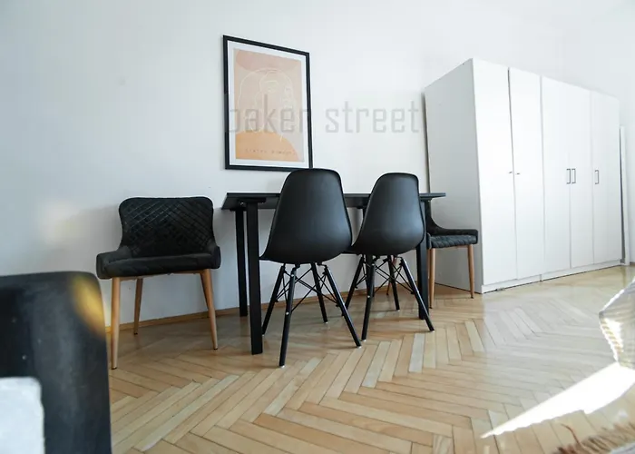 One Bedroom Close To Castle Апартаменты
